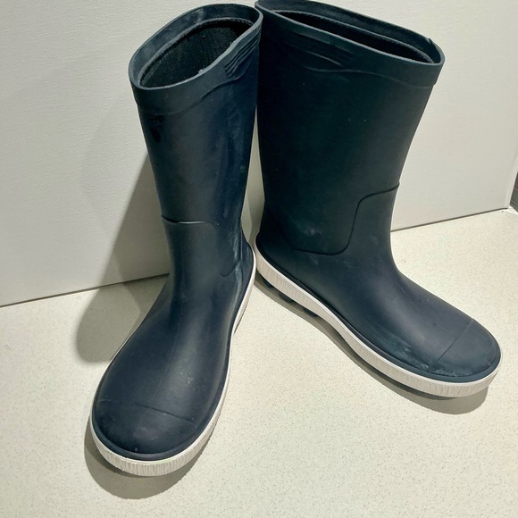 Kamik Kids Navy/Black Rain Boots - Picture 8 of 9